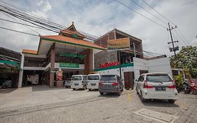 Reddoorz @ Kertajaya Surabaya